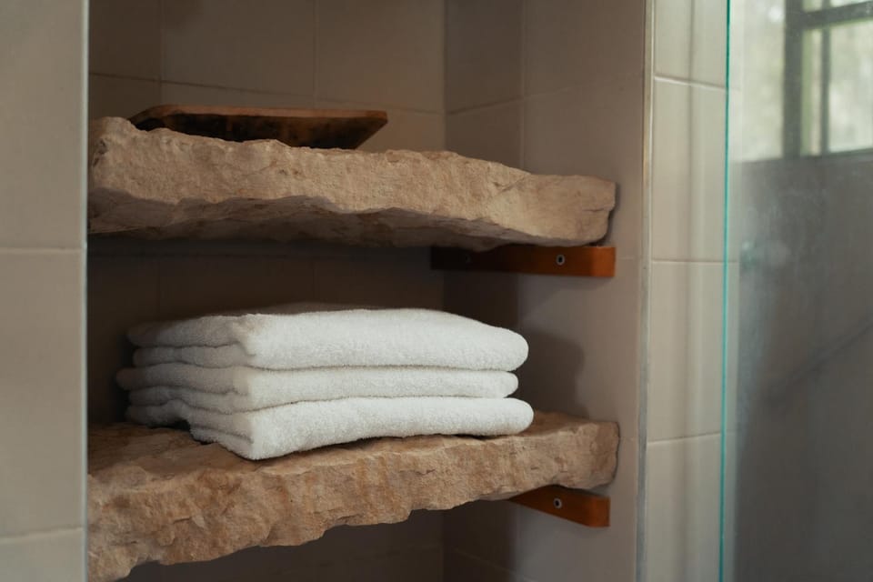 Bathroom, towels