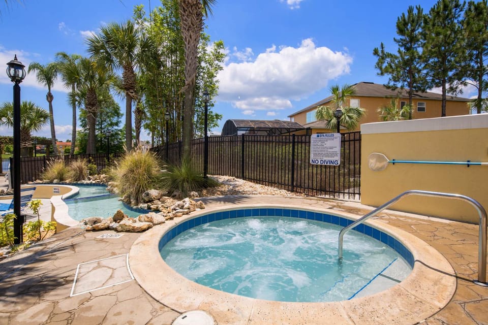 Natural landscape, Swimming pool, sunbed