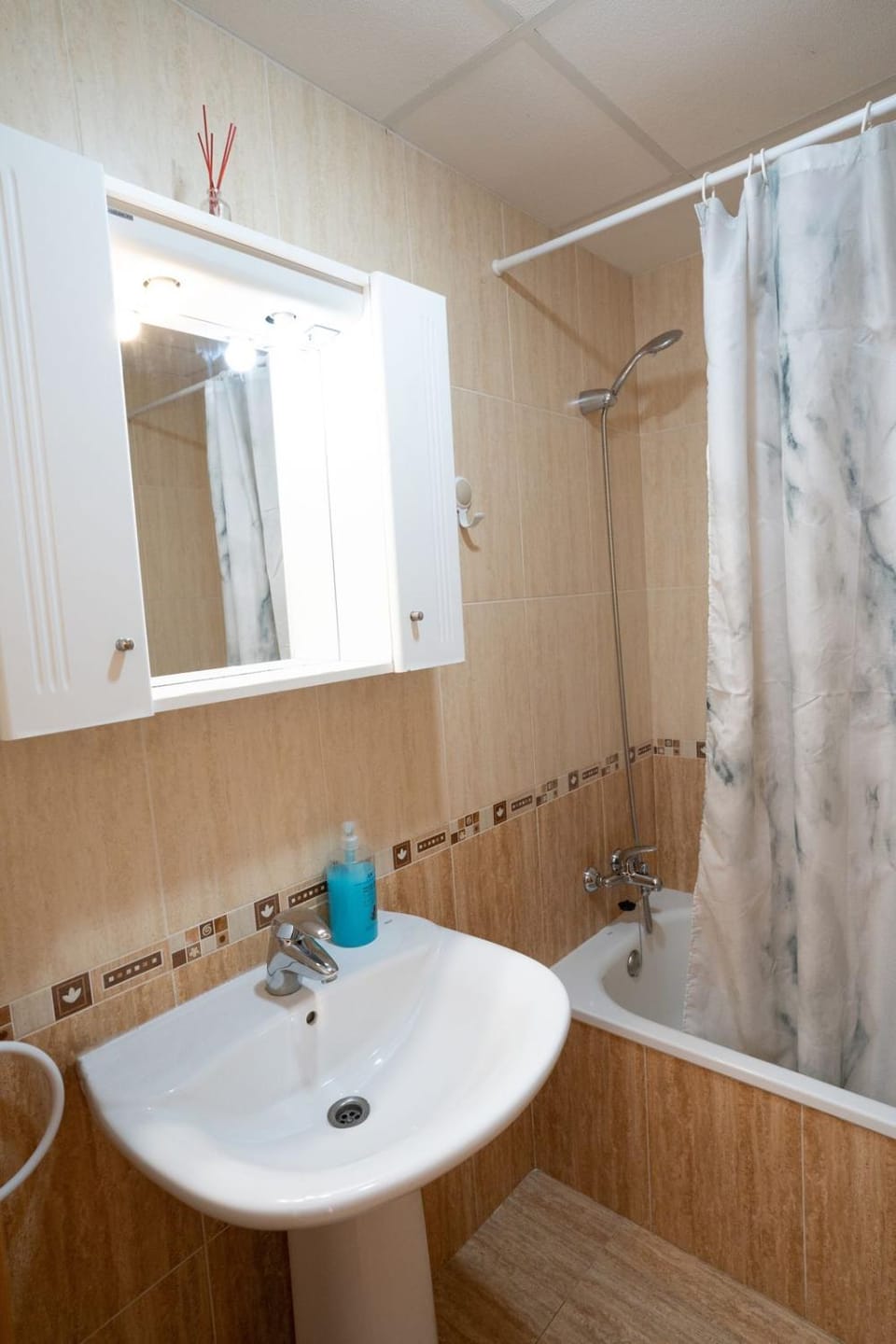 Bathroom, Bath