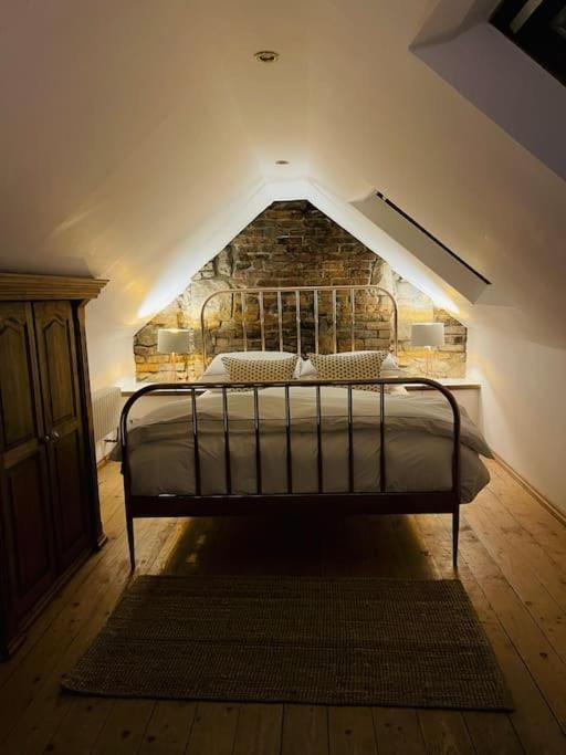 Historic Cottage in the Heart of Old Aberdeen. House in Aberdeen