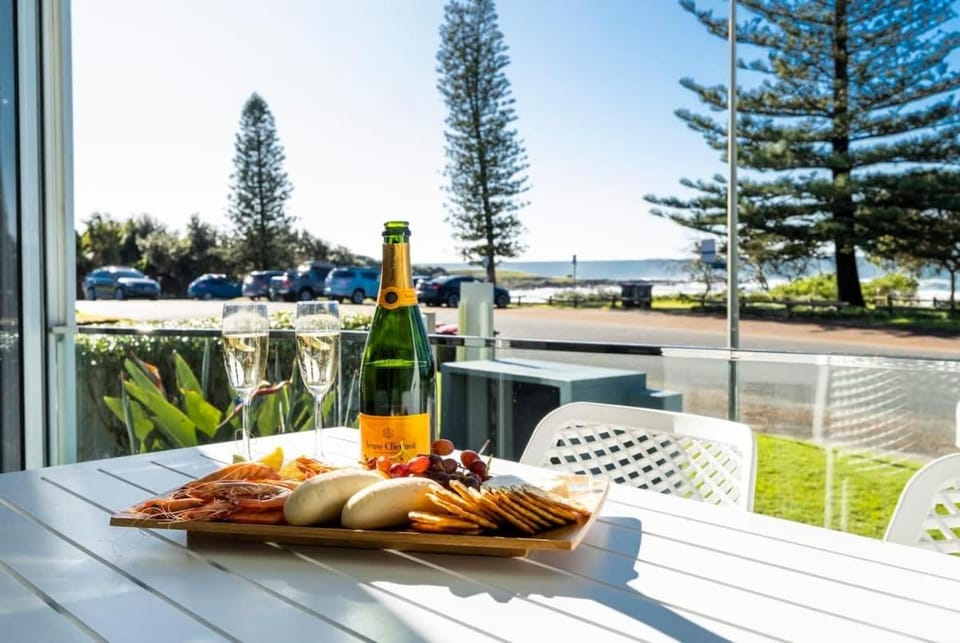 La Ronde One - Unit 1 - oceanstays Apartment in Yamba