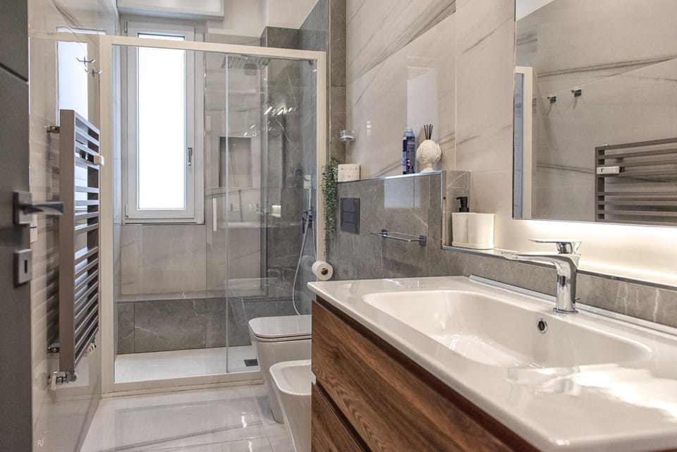 Shower, Bathroom