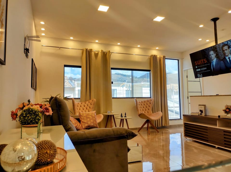 Communal lounge/ TV room, TV and multimedia, Living room, Seating area
