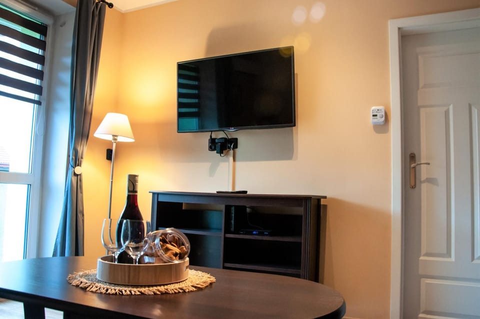Apartament "Klimatycznie" - przytulny, 4-osobowy, Jelenia Góra, Cieplice Apartment in Lower Silesian Voivodeship