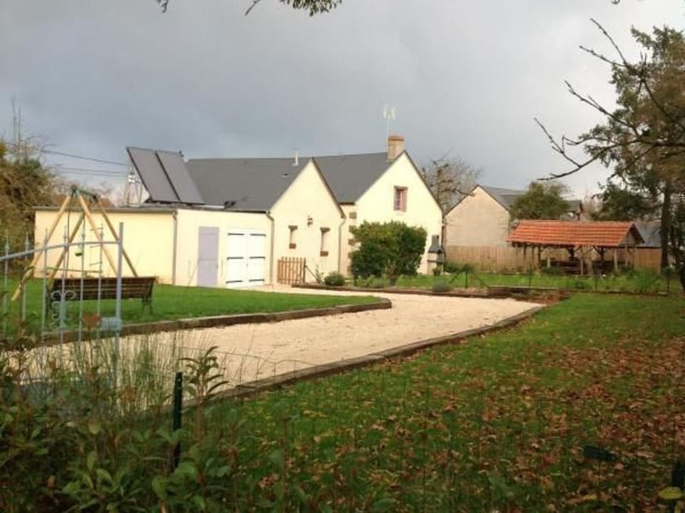 Charmant gîte rénové avec jardin, proche du Val de Loire et du Sancerrois, idéal pour familles - FR-1-590-33 House in Centre-Val de Loire