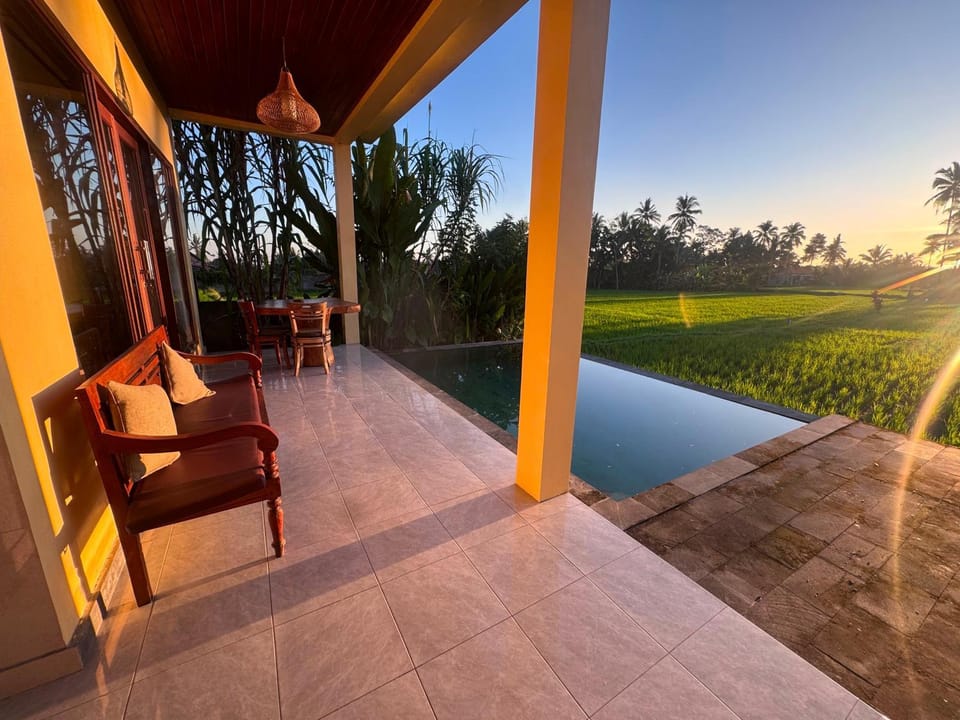 View (from property/room), Balcony/Terrace, Swimming pool