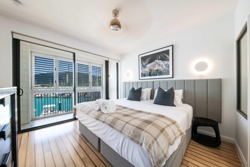 Marina Living with views and more Apartment in Airlie Beach