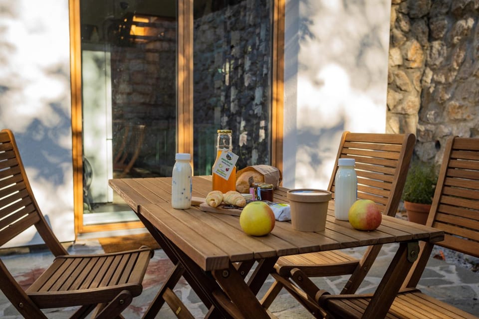 Patio, Seating area, Dining area