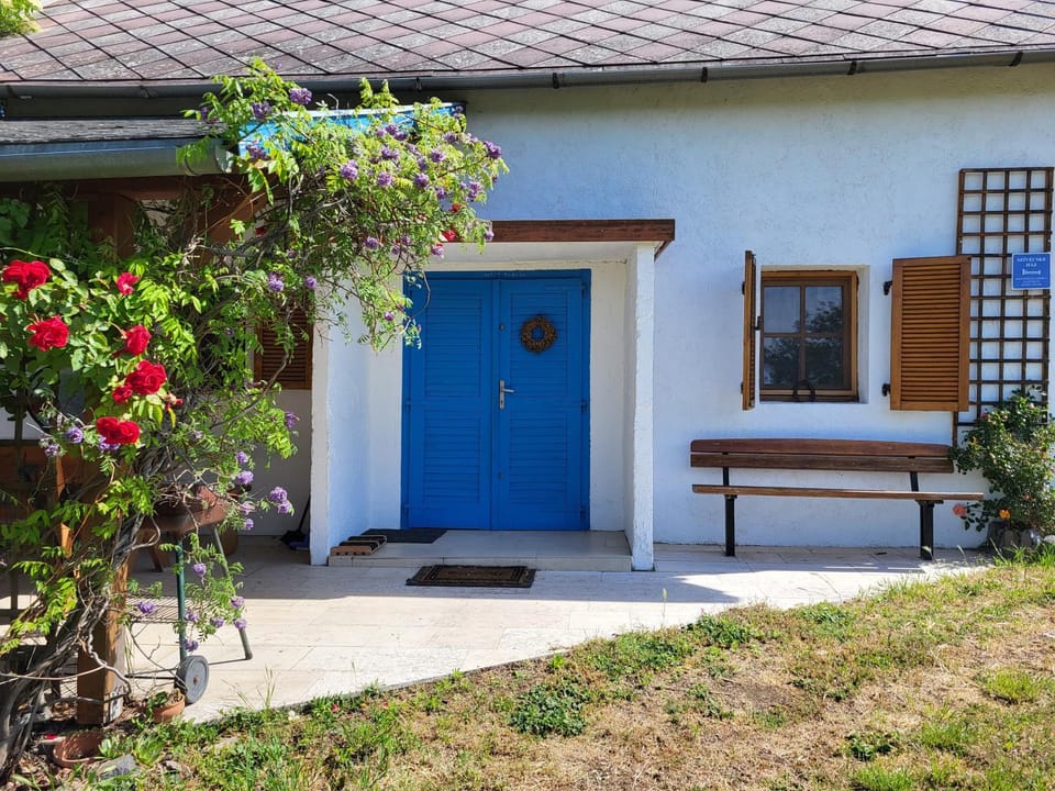 Szívecske Ház - Hegymagas House in Hungary
