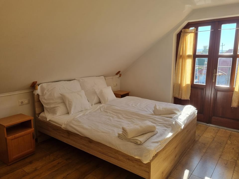 Kemencés Fogadó Bed and Breakfast in Hungary