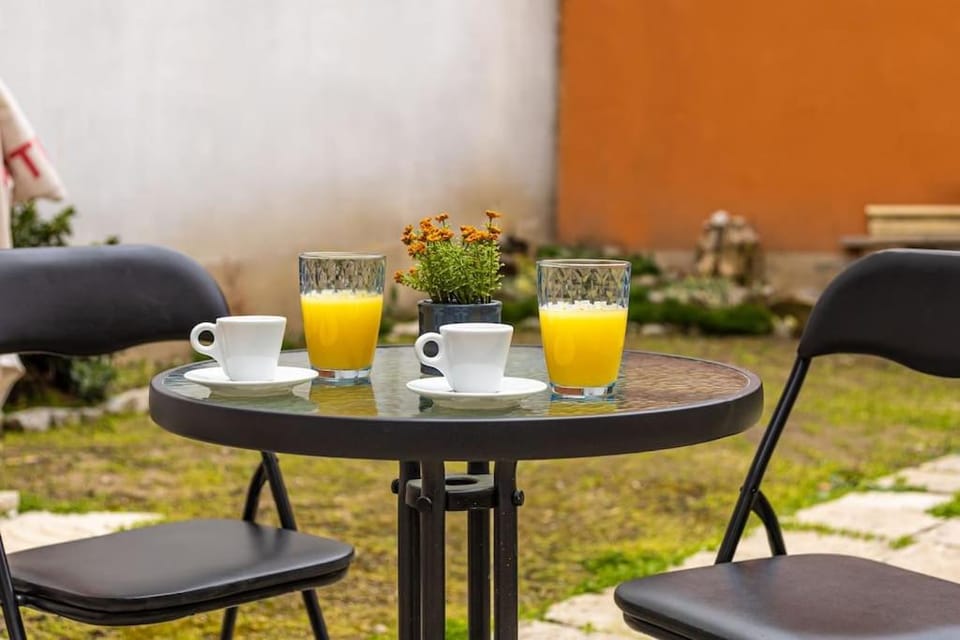 Food and drinks, Drinks