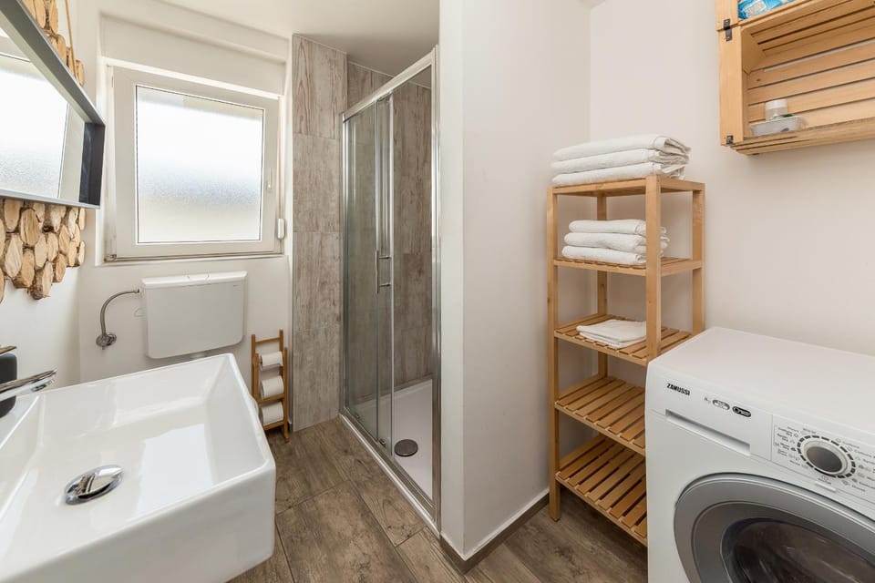 Bathroom, washing machine