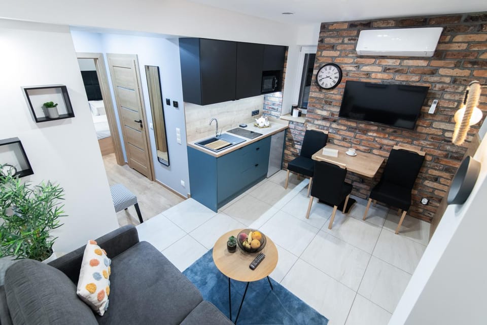 TV and multimedia, Kitchen or kitchenette, Living room, Seating area, Dining area, dishwasher, minibar, air conditioner