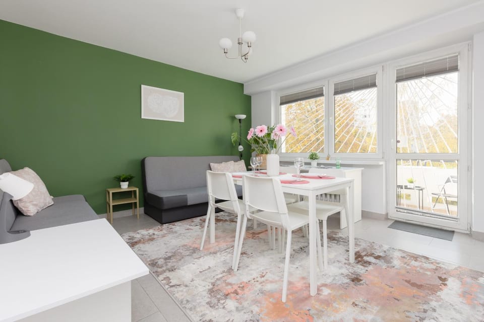 Communal lounge/ TV room, Living room, Seating area, Dining area