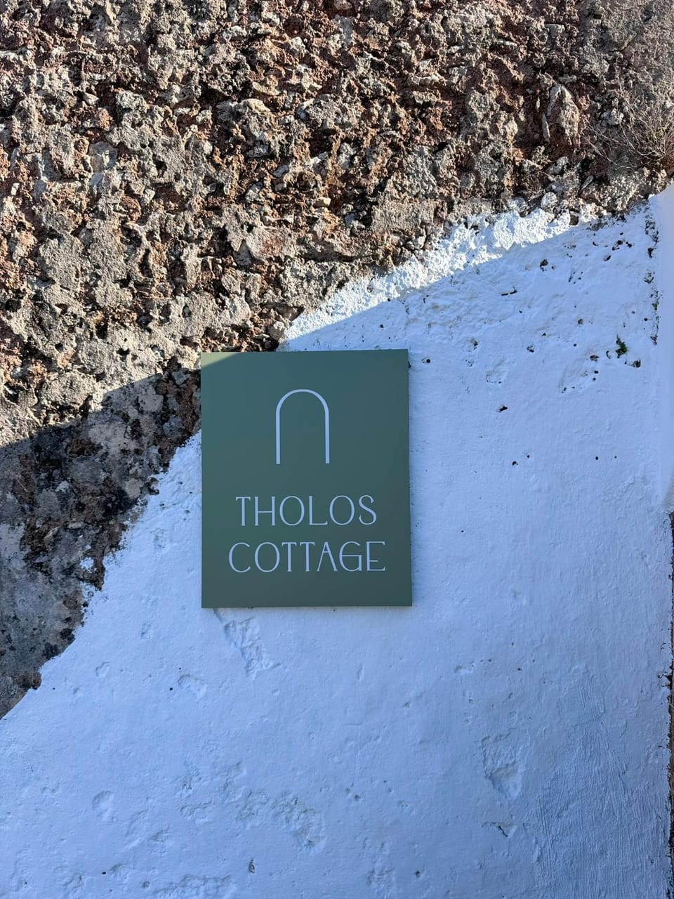 Day, Property logo or sign