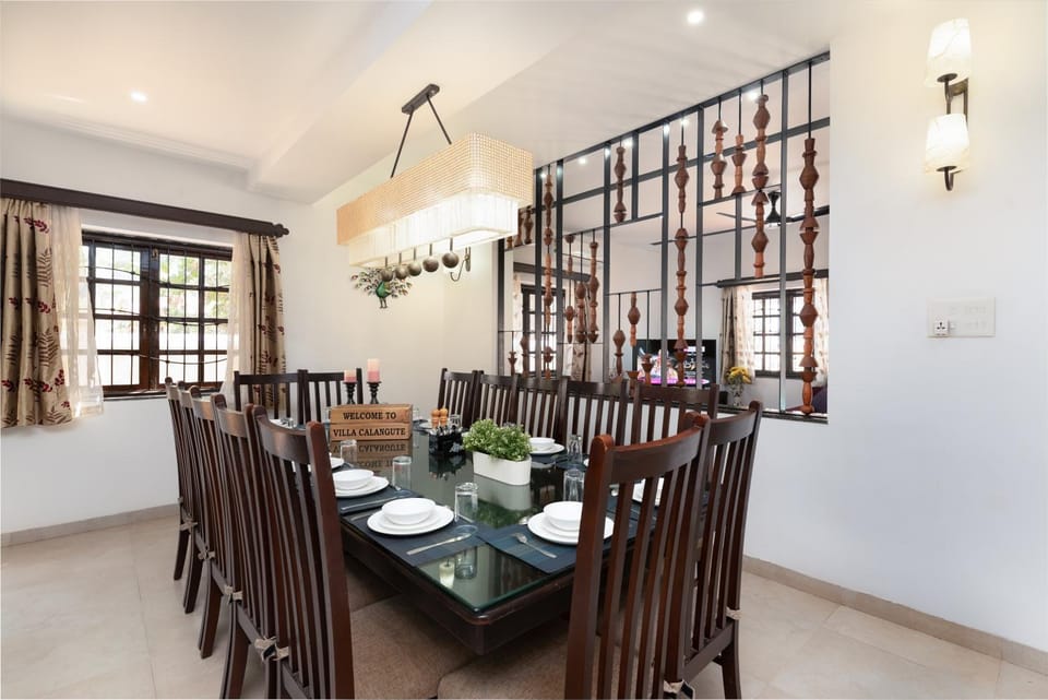 Seating area, Dining area
