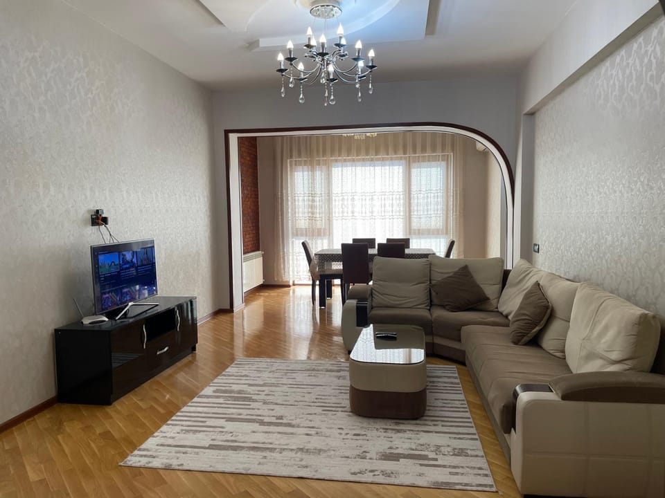 TV and multimedia, Seating area