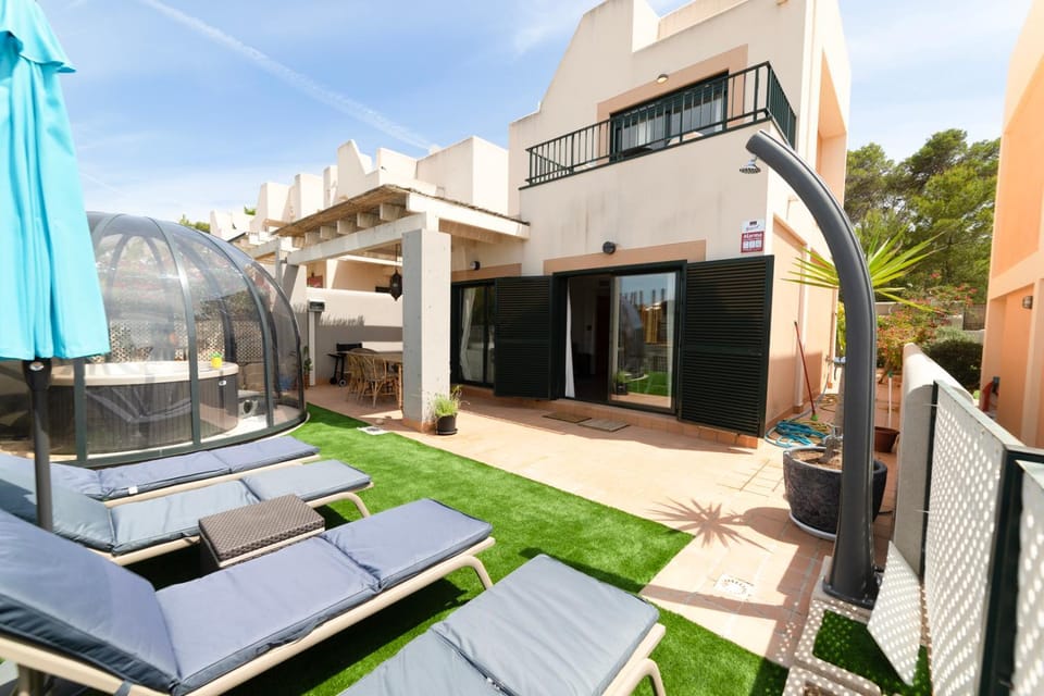Property building, Garden