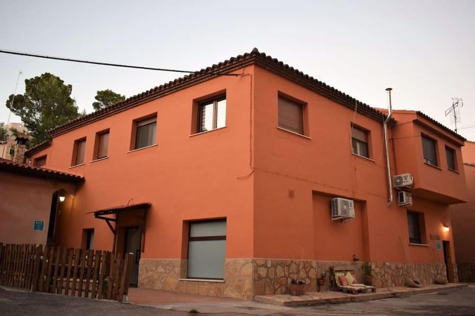El Vinilo. Aparcamiento exterior gratuito Apartment in Teruel