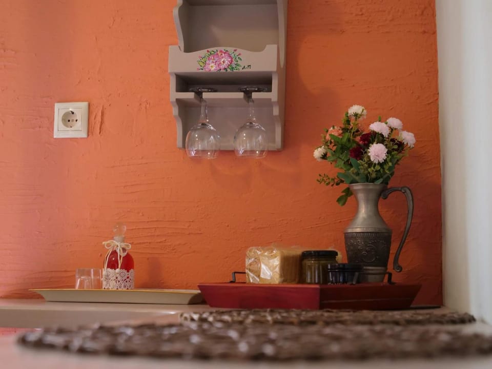 Η Φωλιτσα Bed and Breakfast in Peloponnese, Western Greece and the Ionian