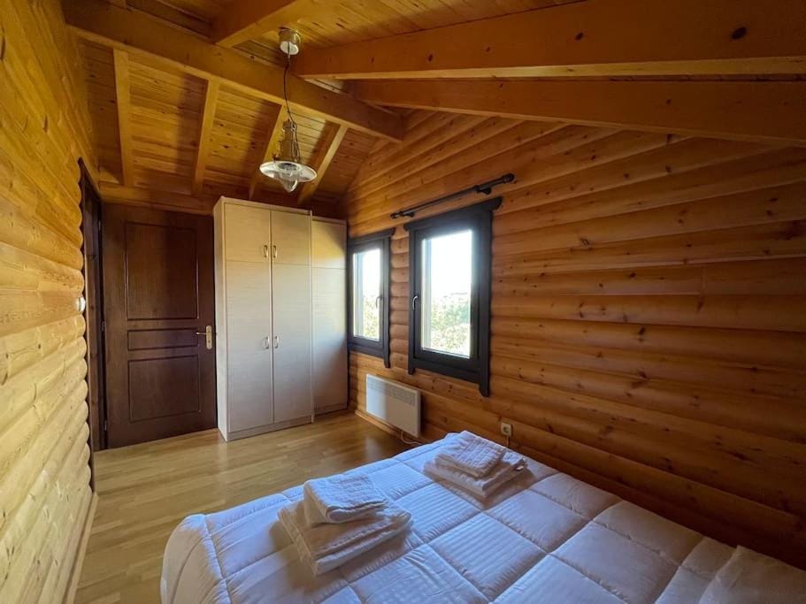 Chalet Klimatia - Όμορφη ξύλινη μεζονέτα με τζάκι Chalet in North Macedonia