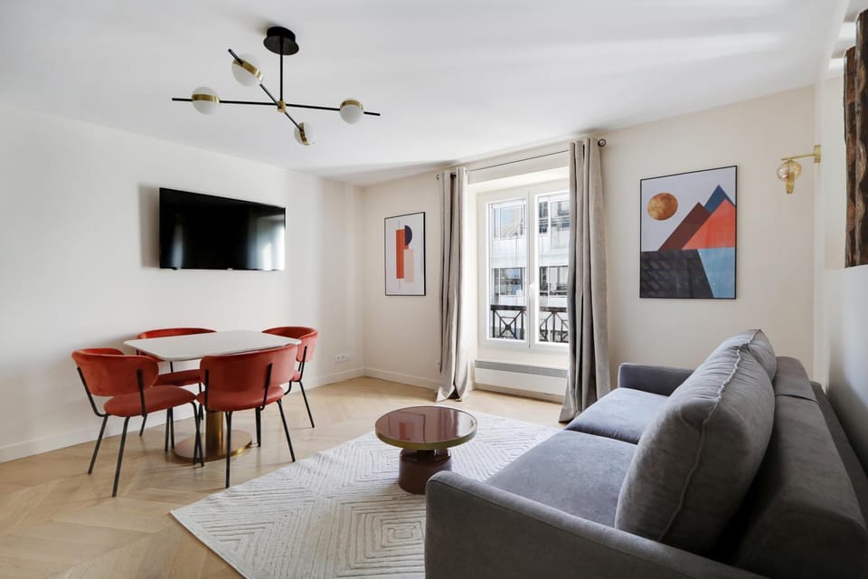 Communal lounge/ TV room, Living room, Seating area, Dining area
