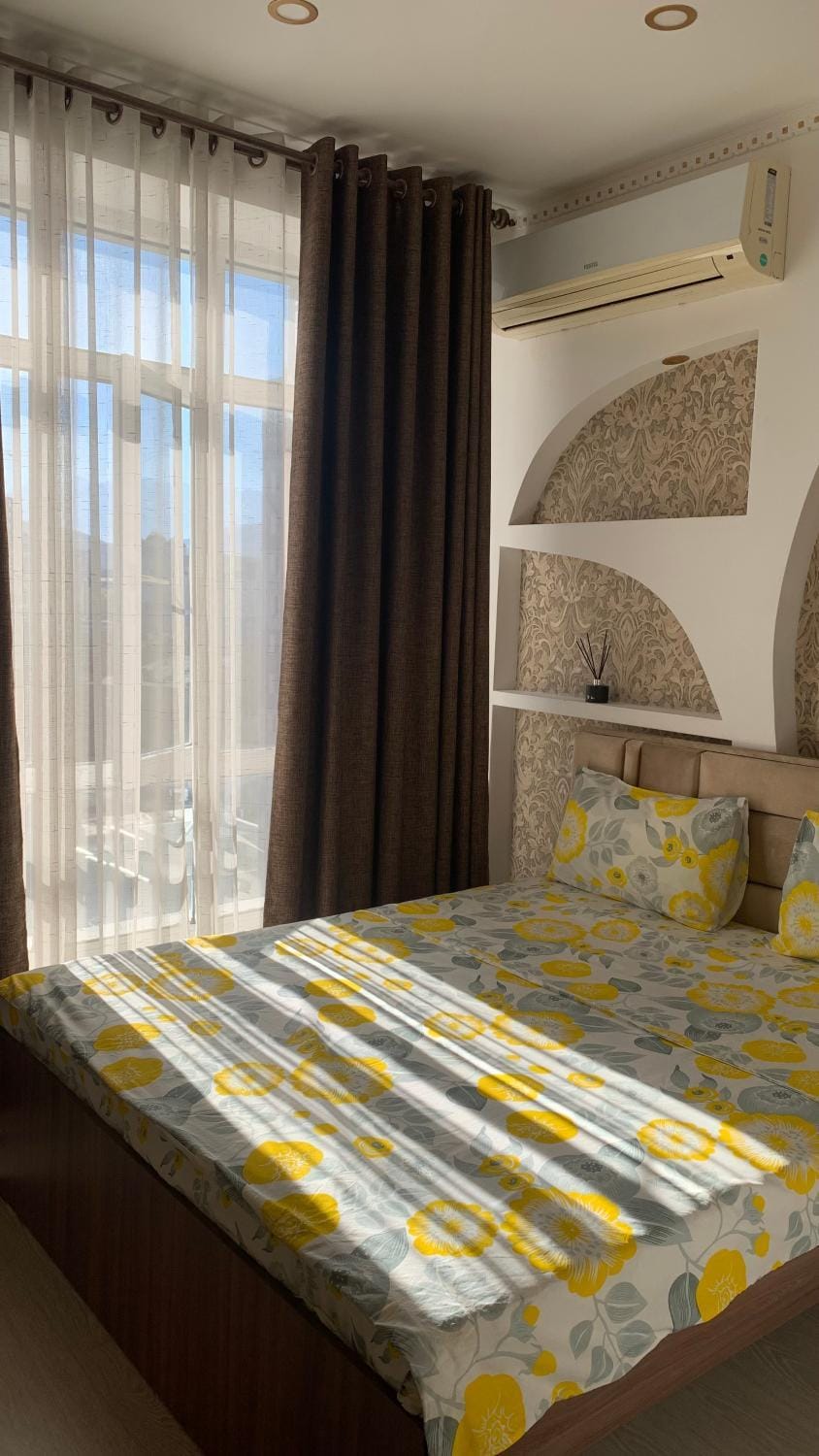 Bed, Photo of the whole room, Bedroom, air conditioner