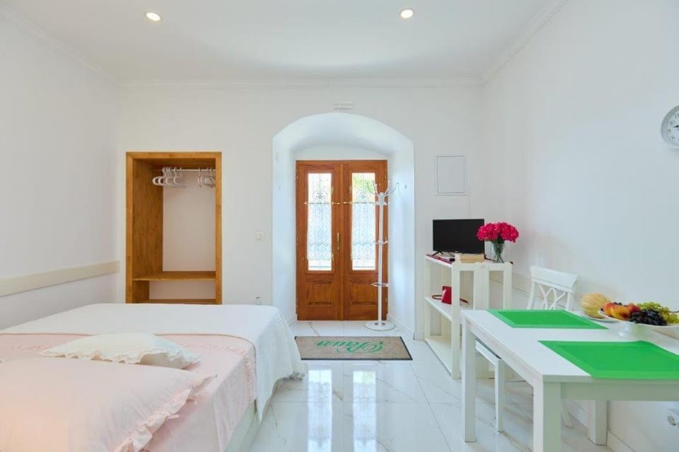 The Peacock in Love Apartment in Dubrovnik