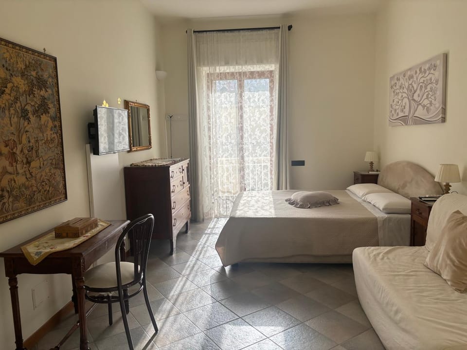 Smile in Toledo Vacation rental in Naples