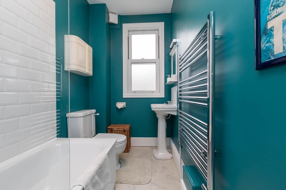 Bathroom, Bath