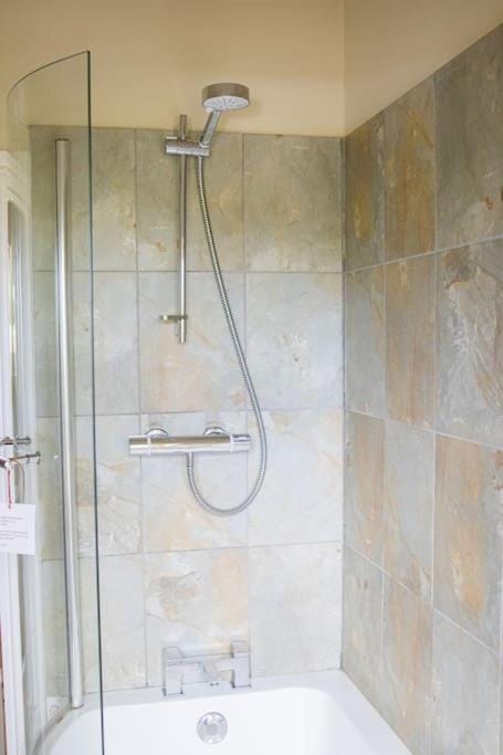 Batney Farm Cottage, Meshaw, South Molton House in North Devon District