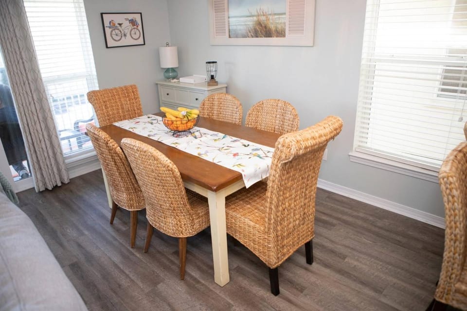 Gulf Island Condominium 631 House in Pensacola Beach