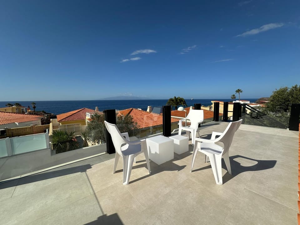 Sea view, Breakfast