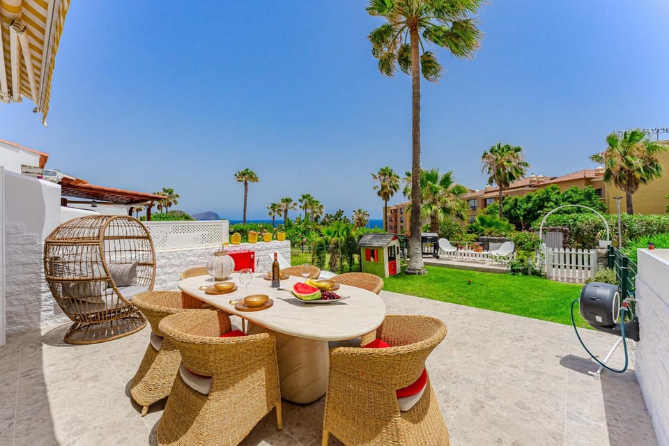 Garden, Balcony/Terrace, Balcony/Terrace, Sea view