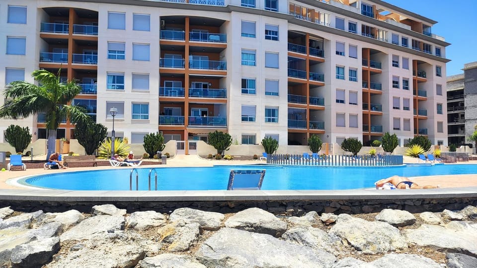 Swimming pool, Open Air Bath