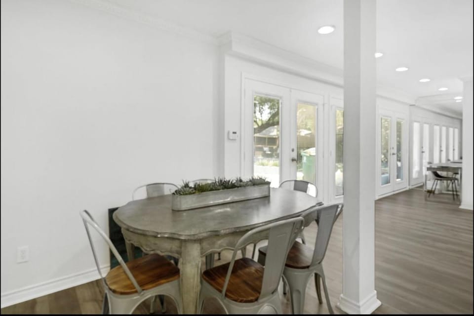 Magnificent Medical Center Home, Lilly’s Maison 7 House in Houston