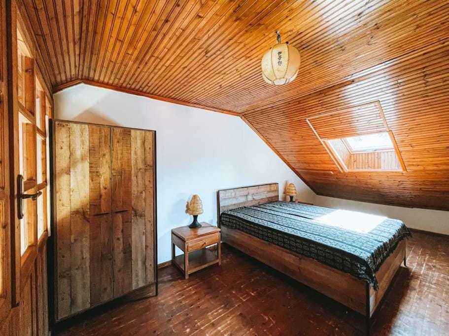 Bed, Bedroom, wardrobe