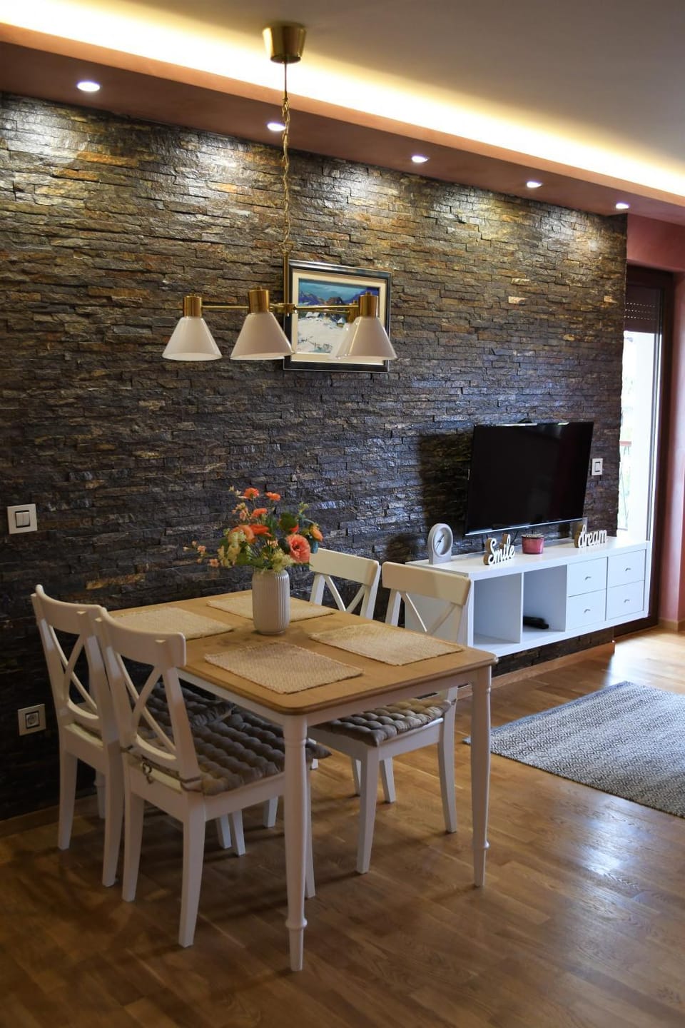 TV and multimedia, Living room