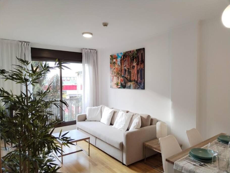 Apartamento amplio, luminoso y confortable CC Apartment in Madrid