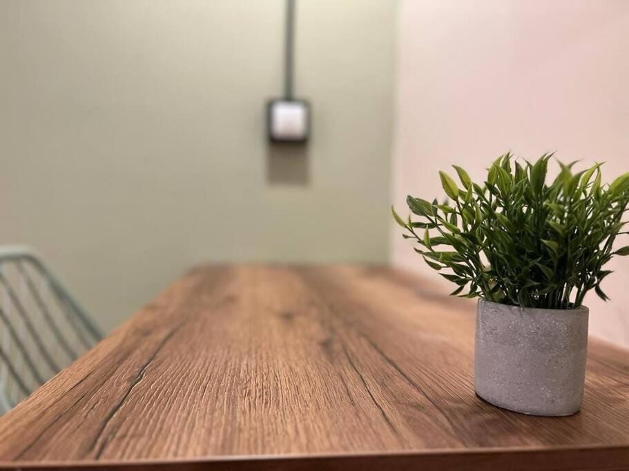 Hospedaje en Medellí cerca a Laureles NID103 By Roots Rentals Apartment in Medellin