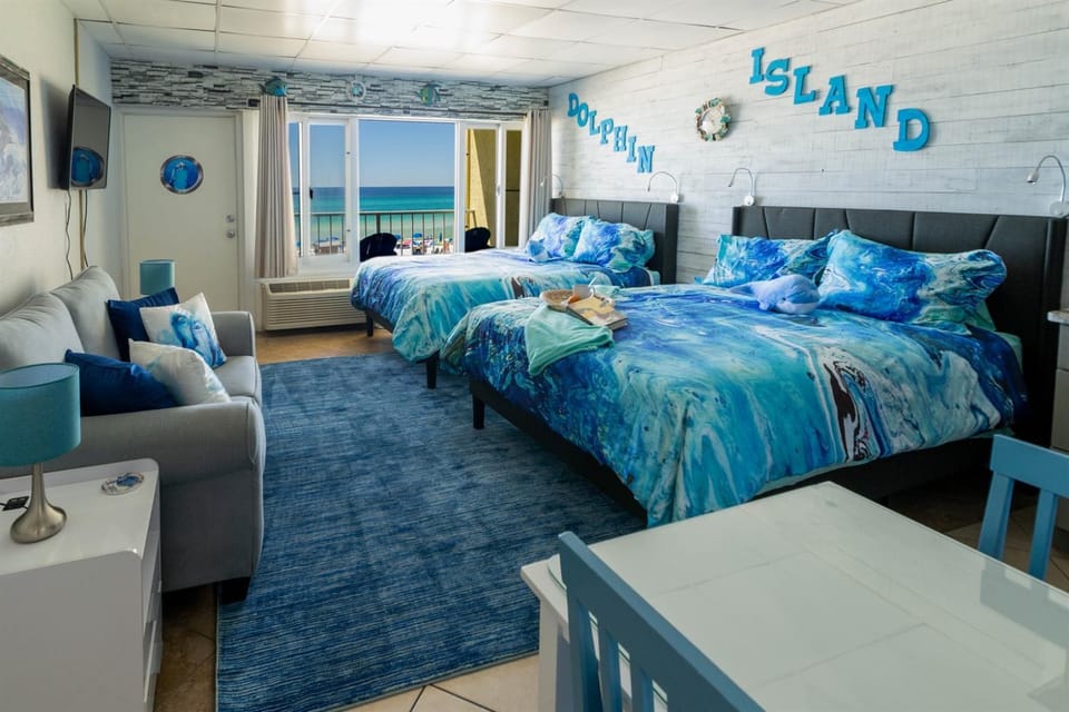 Beachfront, Free beach service, No fees-CC305 Pcb Apartment in Panama City Beach
