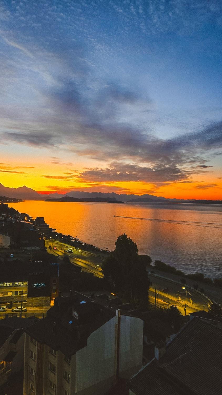 Giraluna Center depto con vista al lago en Bariloche Apartment in San Carlos Bariloche