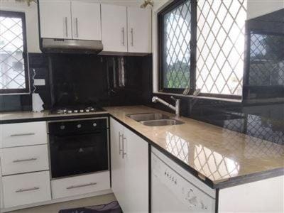 Kitchen or kitchenette, dishwasher, minibar, pet friendly, stove
