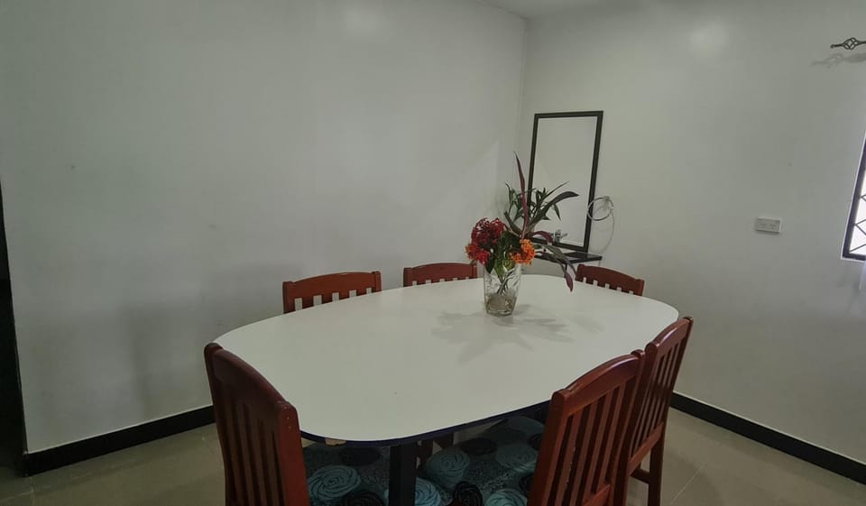Dining area, Dinner