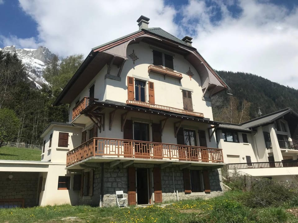 Appartement rénové avec vue Mont-Blanc, parking et WiFi à Chamonix - FR-1-343-206 Apartment in Chamonix