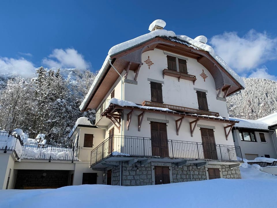 Appartement rénové avec vue Mont-Blanc, parking et WiFi à Chamonix - FR-1-343-206 Apartment in Chamonix