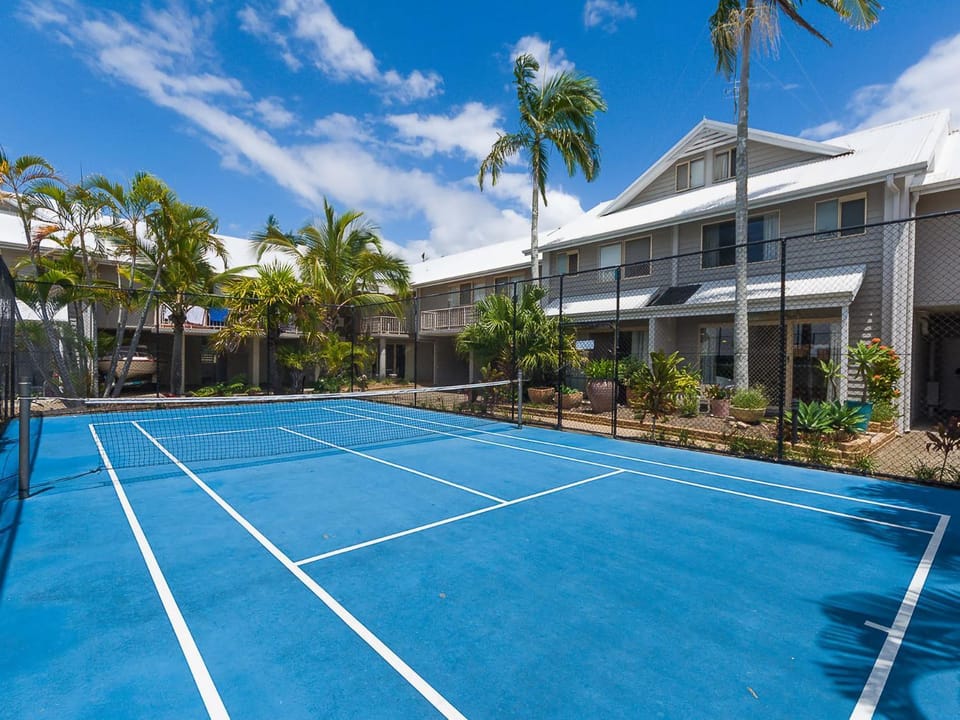 Tennis court