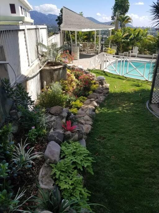 Ridgeview Suites 1 to 3 Apartment in Kingston