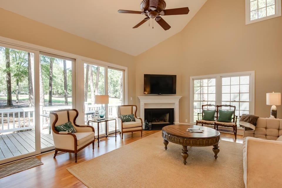 Stunning Lake Oconee Retreat w/ Pool Access! House in Lake Oconee