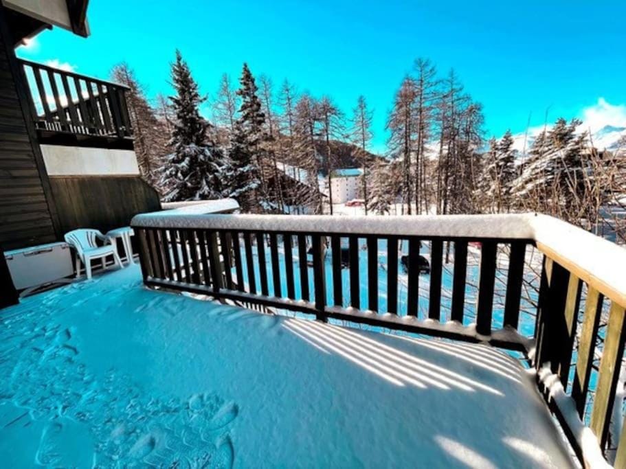 Appartement de 32m² au cœur de la Joue du Loup Apartment in Provence-Alpes-Côte d'Azur